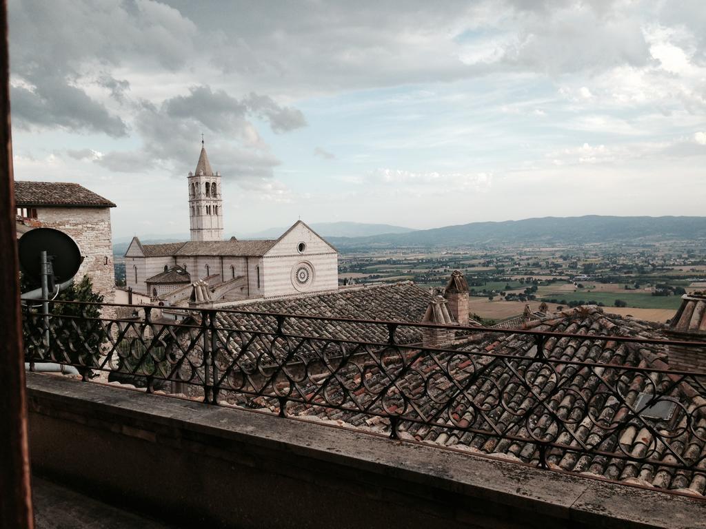 Residenza La Corte Assisi Exterior foto